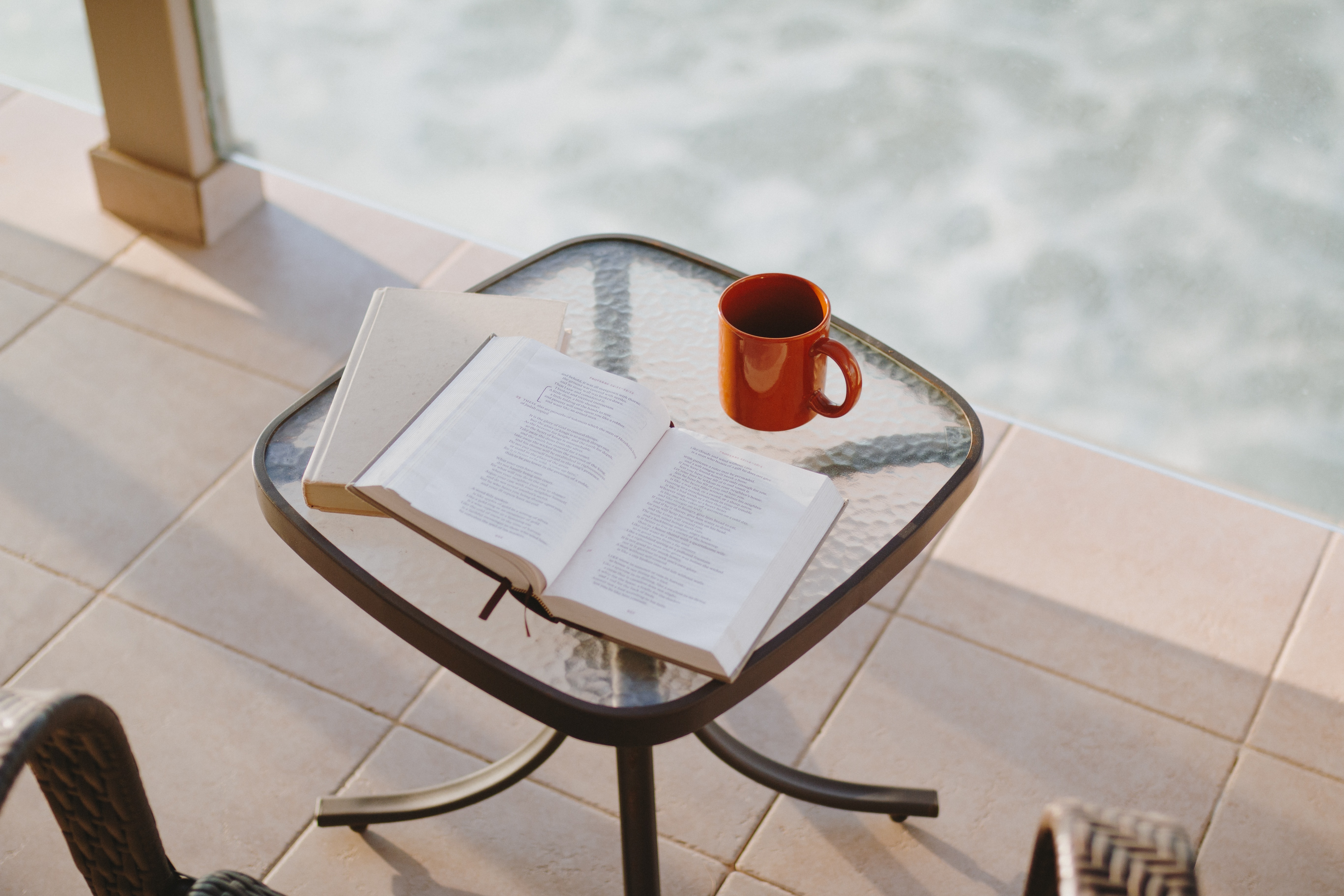 21 Encouraging Scriptures to Start Your Day with God